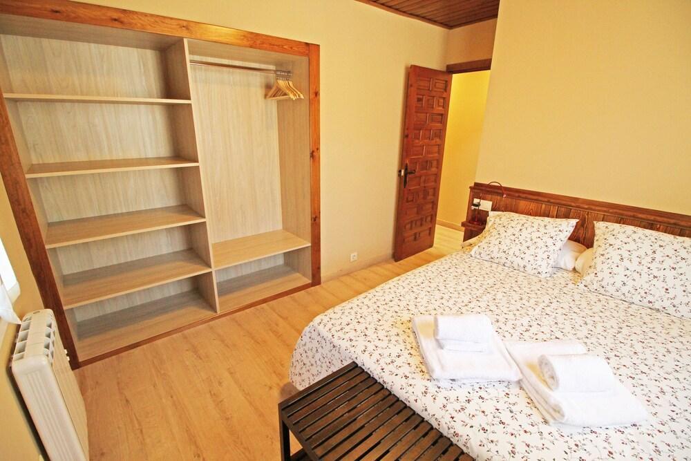 Snoe Apartamentos Mont Romies Plaza Salardu Exterior photo